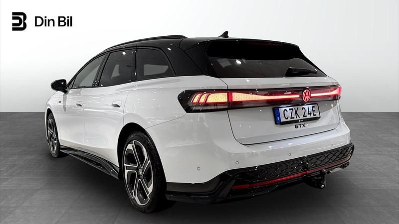 Begagnad VW ID.7 GTX 250 kW (340 HK) 2024 Vit Kombi