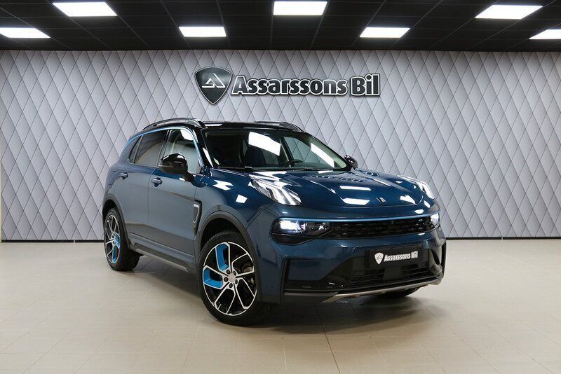 Blå Begagnad 2022 Lynk & Co 01 SUV | 289 000 kr (Marknadspris) - Bild 1/4