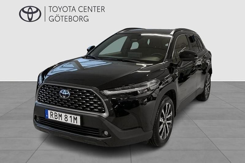 Begagnad Toyota Corolla Cross Style 200 HK (147 kW) 2024 Svart SUV