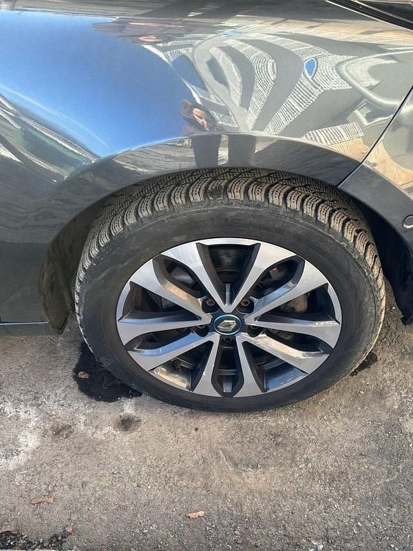 Begagnad Renault Zoe 100 kW (136 HK) 2020 Halvkombi