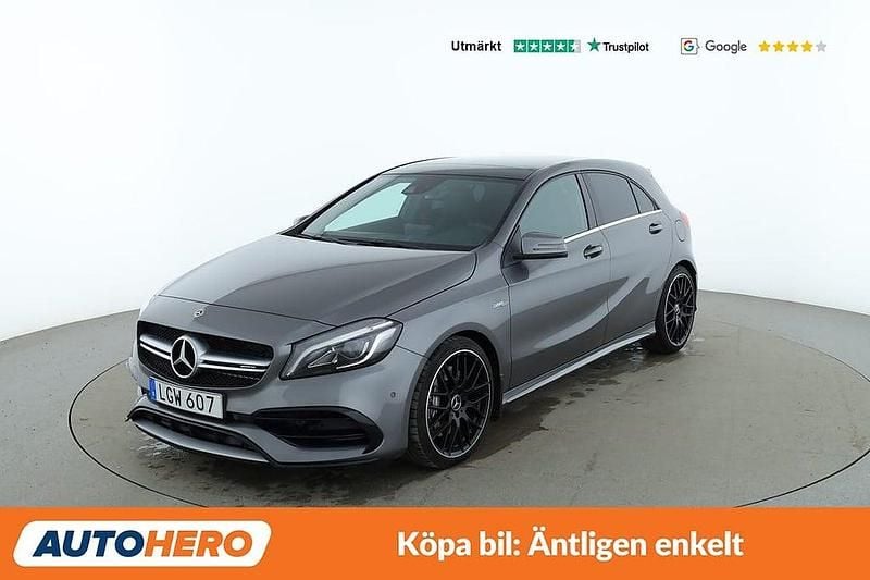 Mörkgrå Begagnad 2017 Mercedes A45 AMG AMG Halvkombi | 294 000 kr (Marknadspris) - Bild 1/4