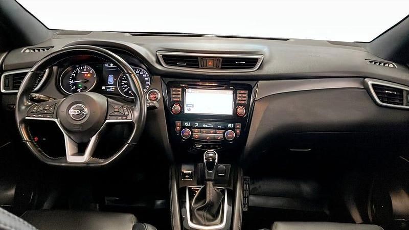 Begagnad Nissan Qashqai 116 HK (85 kW) 2018 Grå SUV