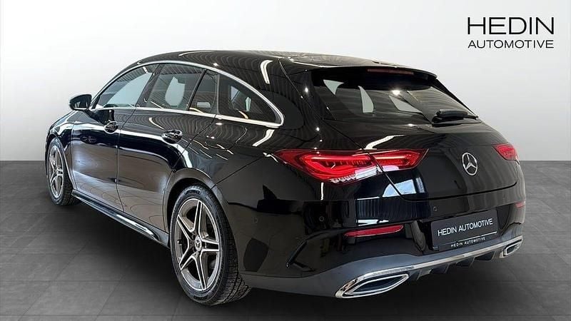 Begagnad Mercedes CLA200 Shooting Brake AMG line 163 HK (119 kW) 2021 Svart Kombi