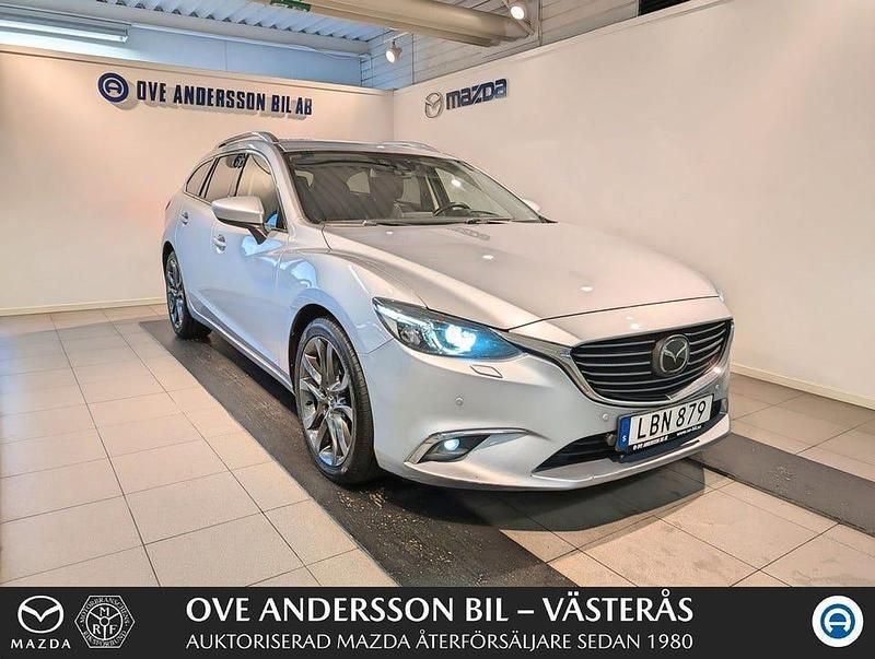 Grå Begagnad 2015 Mazda 6 Optimum Kombi | 144 900 kr (Marknadspris) - Bild 1/4