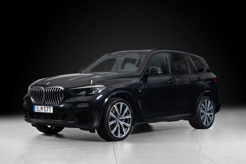 Svart Begagnad 2020 BMW X5 iPerformance SUV | 625 000 kr (Lite dyr) - Bild 1/4