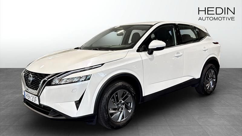 Vit (white) Begagnad 2023 Nissan Qashqai Acenta SUV | 269 900 kr (Marknadspris) - Bild 1/4