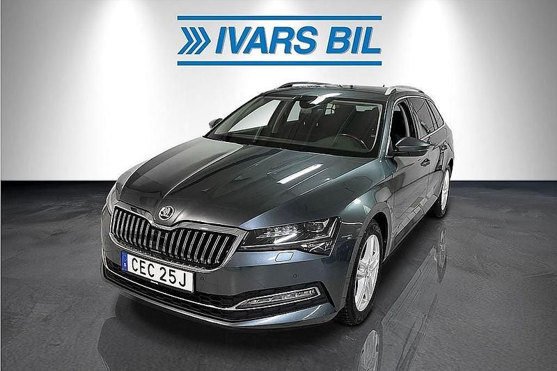 Begagnad Skoda Superb Business Line 200 HK (147 kW) 2021 Grå Kombi