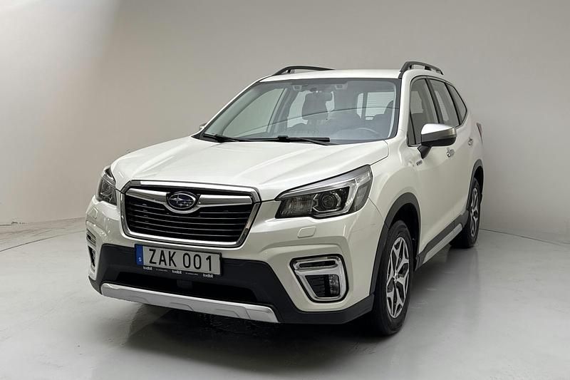 Vit Begagnad 2020 Subaru Forester SUV | 229 000 kr (Marknadspris) - Bild 1/4