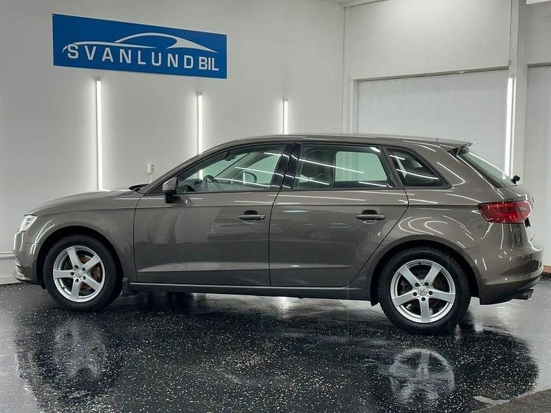 Begagnad Audi A3 150 HK (110 kW) 2014 Grå