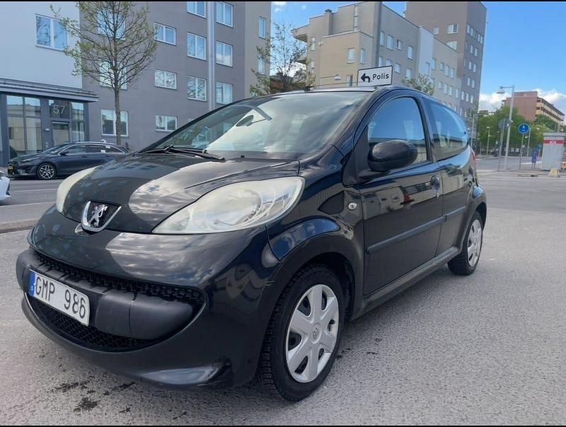 Begagnad Peugeot 107 68 HK (50 kW) 2008 Halvkombi