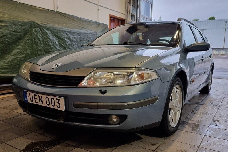 Blå Begagnad 2003 Renault Laguna GrandTour Kombi | 14 000 kr (Lite dyr) - Bild 1/4