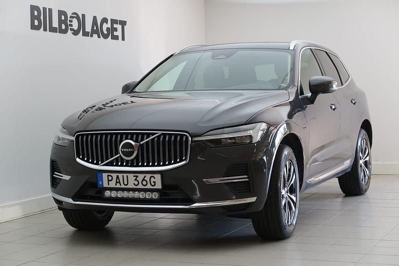 Grå Begagnad 2022 Volvo XC60 SUV | 359 800 kr (Superpris) - Bild 1/4