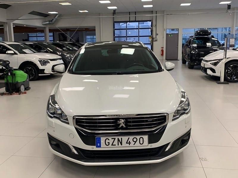 Begagnad Peugeot 508 SW GT 181 HK (133 kW) 2015 Vit Kombi