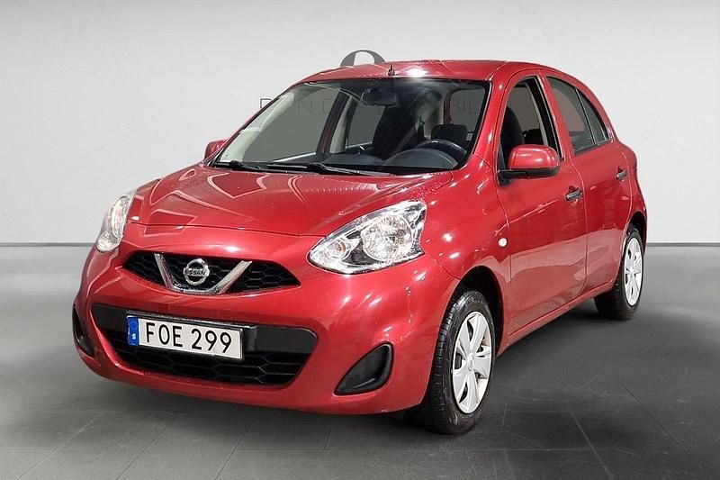 Röd Begagnad 2014 Nissan Micra Halvkombi | 79 900 kr (Marknadspris) - Bild 1/3