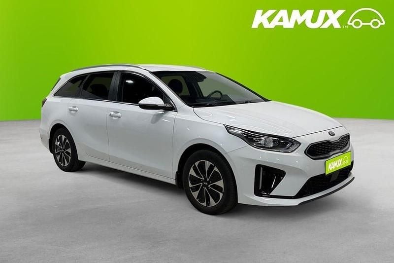 Begagnad Kia Ceed Sportswagon Advance 141 HK (103 kW) 2020 Vit Kombi