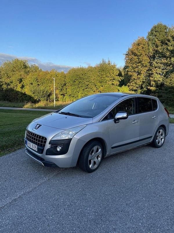 Grå Begagnad 2010 Peugeot 3008 Kombi | 29 000 kr (Superpris) - Bild 1/4