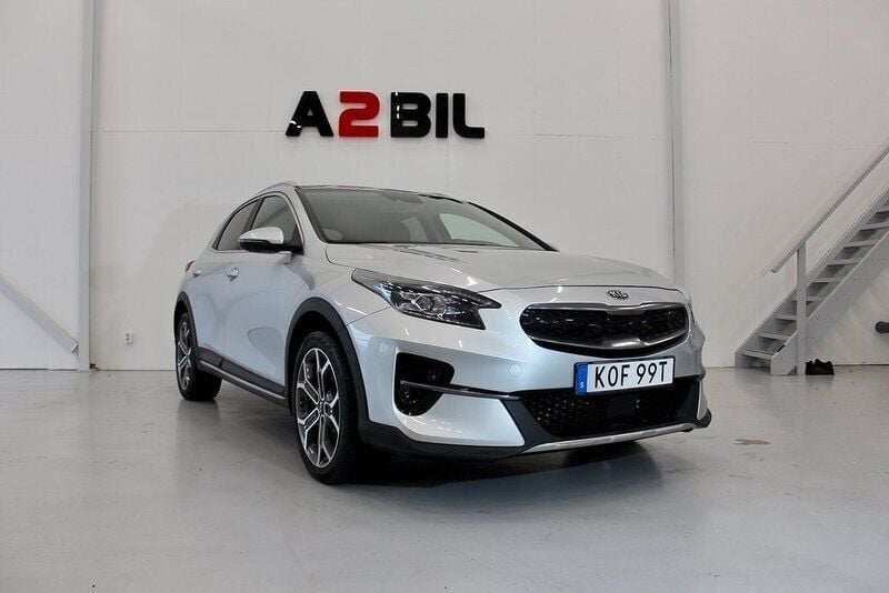 Grå Begagnad 2020 Kia XCeed 2 SUV | 259 900 kr (Lite dyr) - Bild 1/4