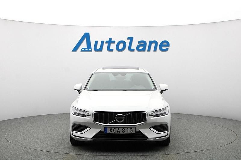 Begagnad Volvo V60 340 HK (250 kW) 2020 Ice white Kombi