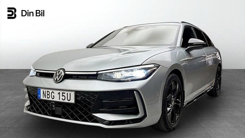 Silver Begagnad 2025 VW Passat R-line Kombi | 474 900 kr - Bild 1/4