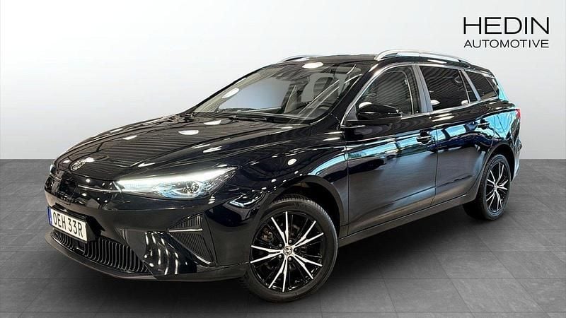Svart (black) Begagnad 2022 MG MG5 EV Luxury Kombi | 229 900 kr (Marknadspris) - Bild 1/4