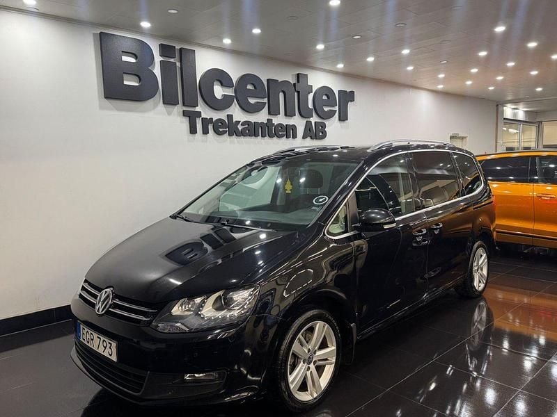 Svart Begagnad 2015 VW Sharan Minibuss | 179 900 kr (Marknadspris) - Bild 1/4