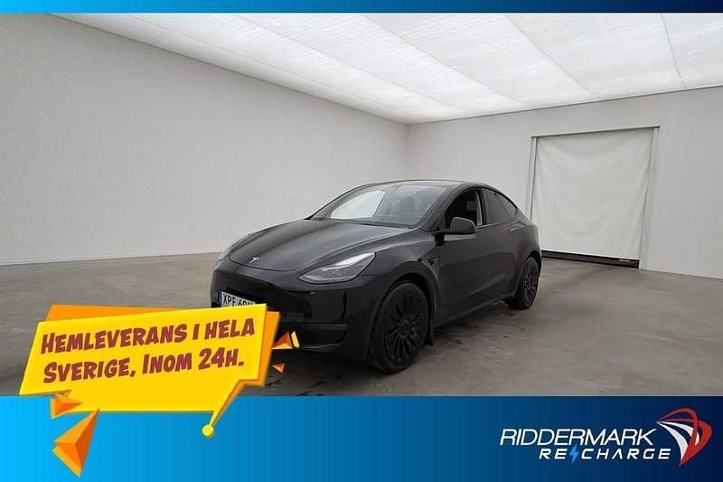 Svart Begagnad 2021 Tesla Model Y Long Range AWD SUV | 368 800 kr (Marknadspris) - Bild 1/3