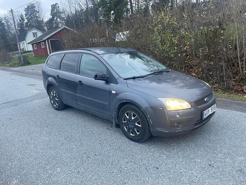 Begagnad 2005 Ford Focus Kombi | 12 000 kr (Superpris) - Bild 1/4