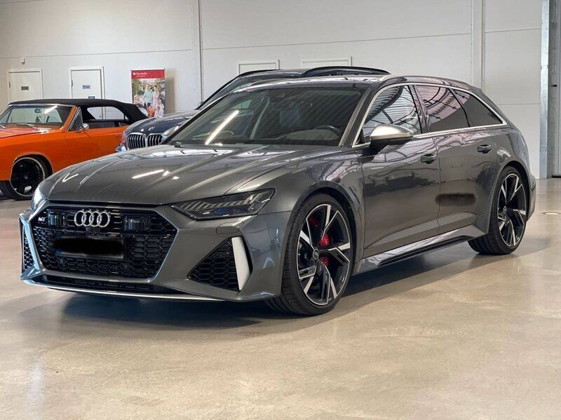 Grå Begagnad 2020 Audi RS6 Exclusive Kombi | 1 199 900 kr (Marknadspris) - Bild 1/4