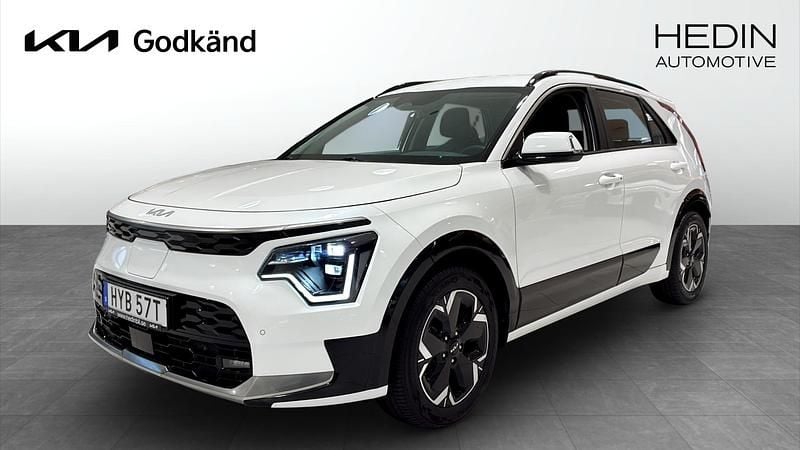 Vit (white) Begagnad 2022 Kia e-Niro SUV | 324 900 kr (Dyr) - Bild 1/4