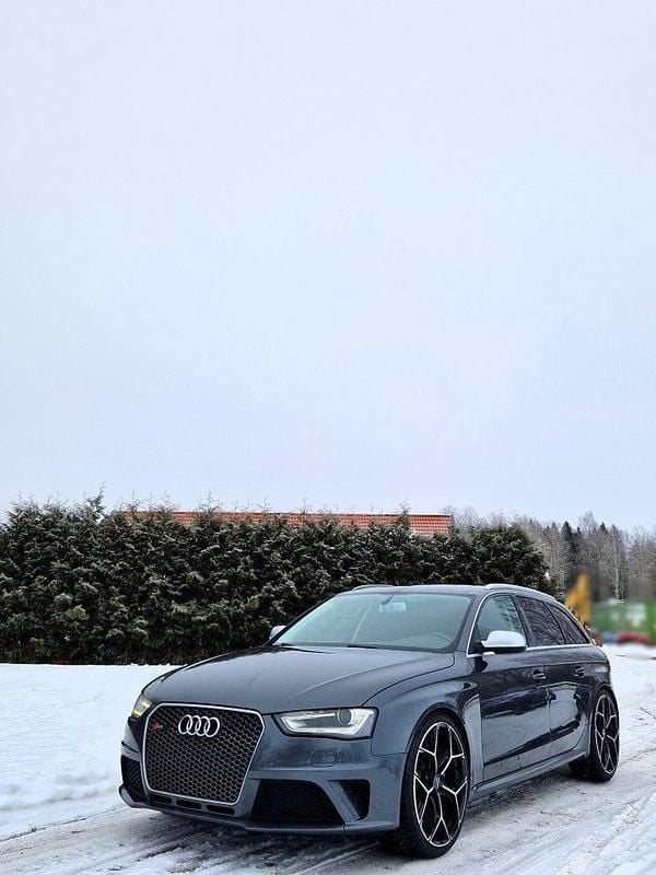 Begagnad Audi RS4 450 HK (330 kW) 2014 Grå Kombi