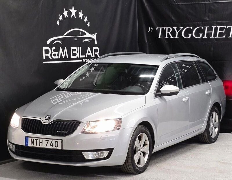 Silver Begagnad 2015 Skoda Octavia Kombi | 99 800 kr (Marknadspris) - Bild 1/4