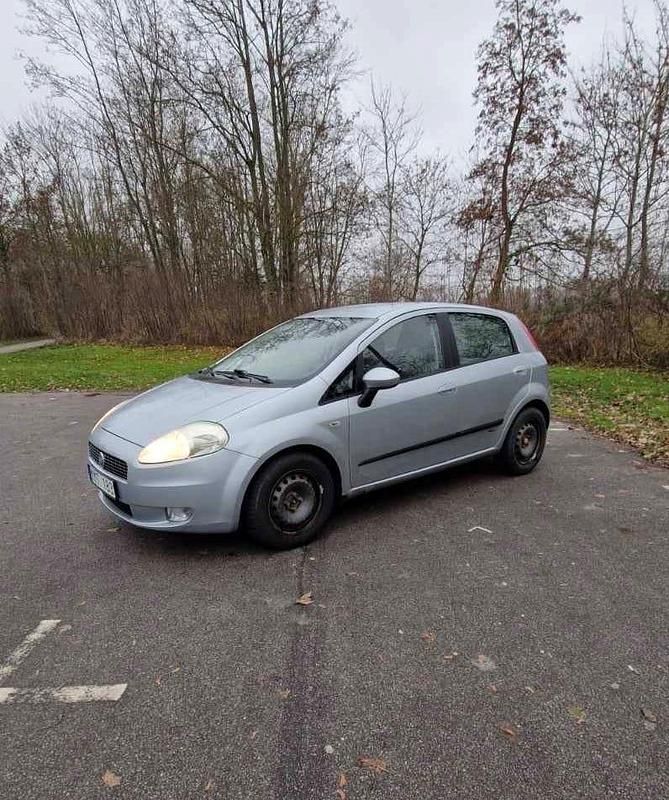 Begagnad 2006 Fiat Grande Punto Dynamic Halvkombi | 22 000 kr - Bild 1/4