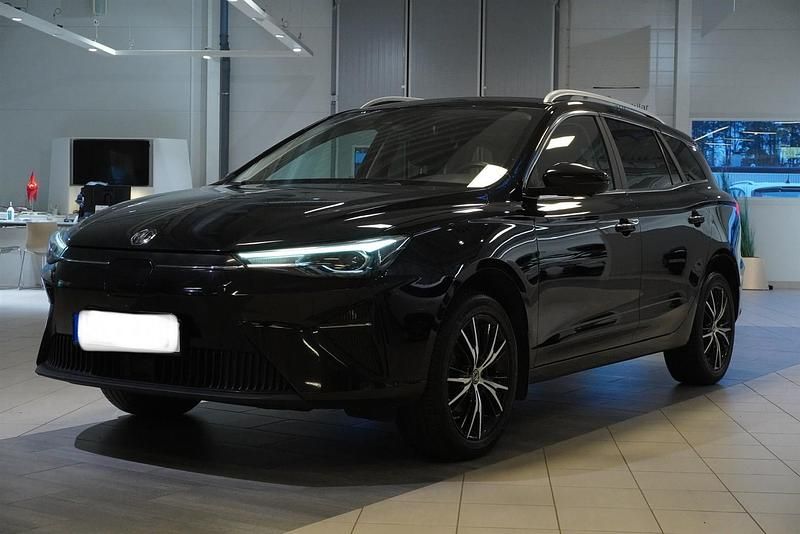 Svart Begagnad 2022 MG MG5 EV Long Range Kombi | 199 900 kr (Marknadspris) - Bild 1/4