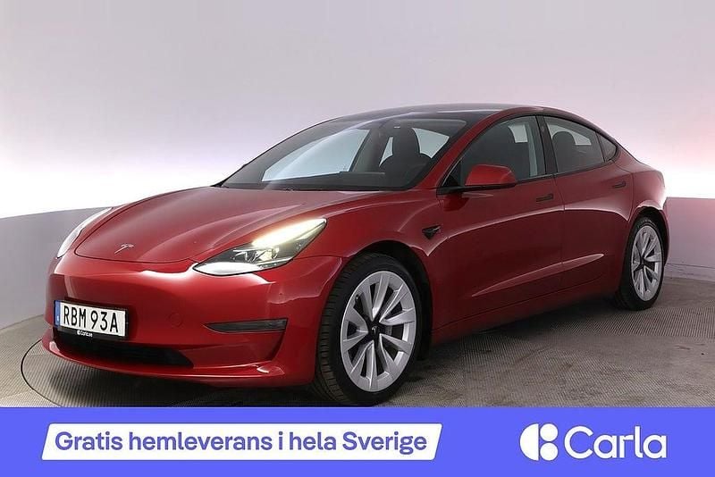 Röd Begagnad 2023 Tesla Model 3 Long Range AWD Sedan | 323 900 kr (Marknadspris) - Bild 1/4