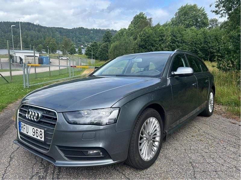 Grå Begagnad 2013 Audi A4 Kombi | 89 000 kr (Marknadspris) - Bild 1/4