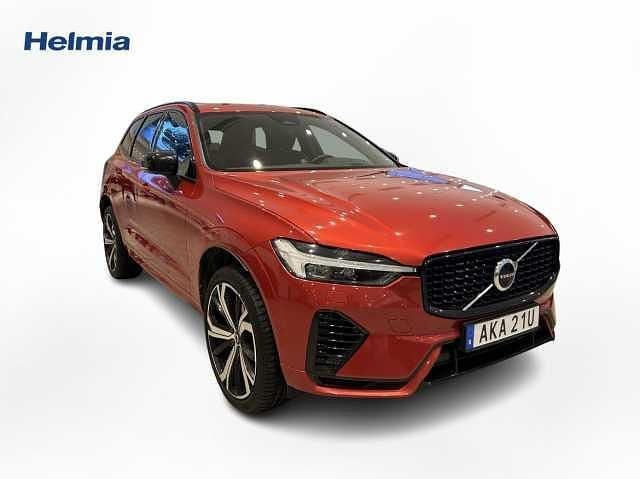 Begagnad Volvo XC60 R-Design 391 HK (287 kW) 2022 Röd SUV