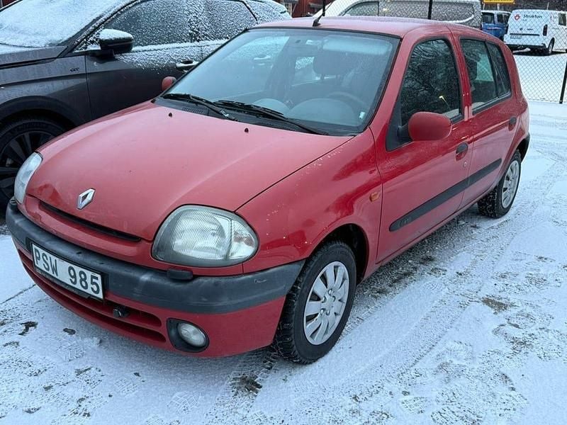 Begagnad 2000 Renault Clio II Halvkombi | 9 000 kr (Bra pris) - Bild 1/4
