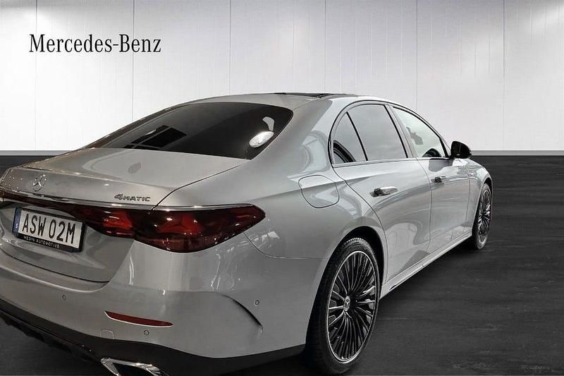 Begagnad Mercedes E300 Premium 313 HK (230 kW) 2025 Silver Sedan