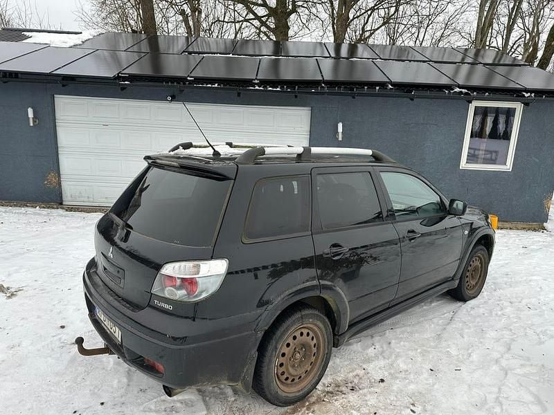 Begagnad Mitsubishi Outlander 201 HK (147 kW) 2006 SUV