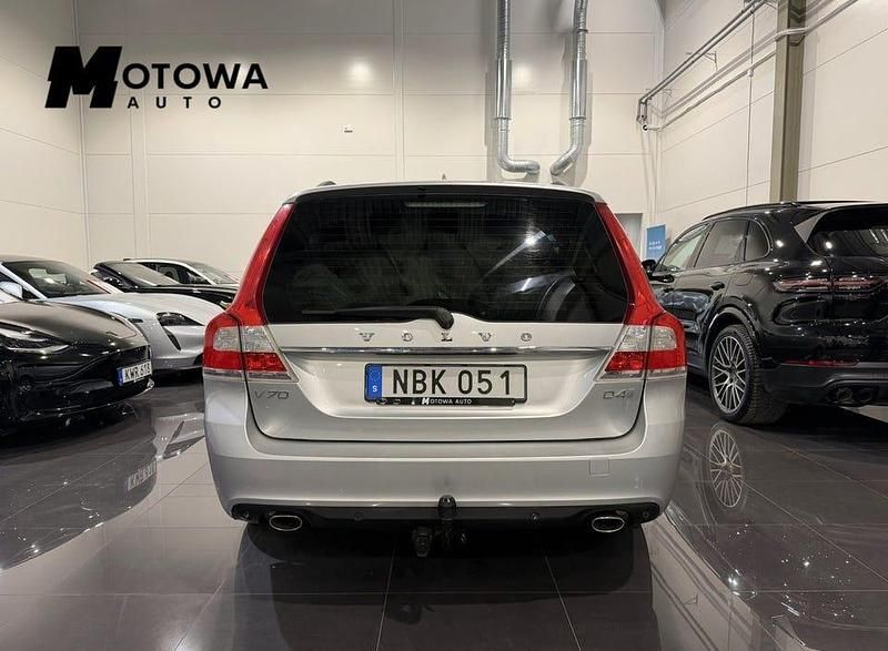 Begagnad Volvo V70 Momentum 181 HK (133 kW) 2016 Silver Kombi