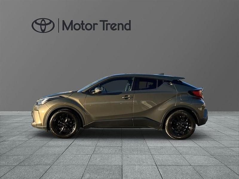 Begagnad Toyota C-HR Executive 124 HK (91 kW) 2022 Grön SUV