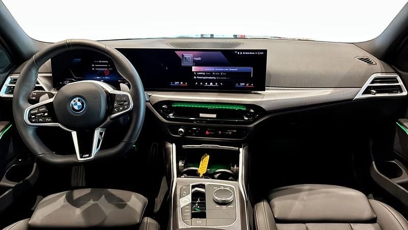 Begagnad BMW 330e M Sport 292 HK (214 kW) 2025 Kombi