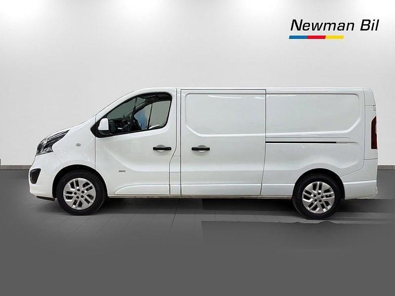 Begagnad Opel Vivaro 125 HK (91 kW) 2017 Vit Minibuss