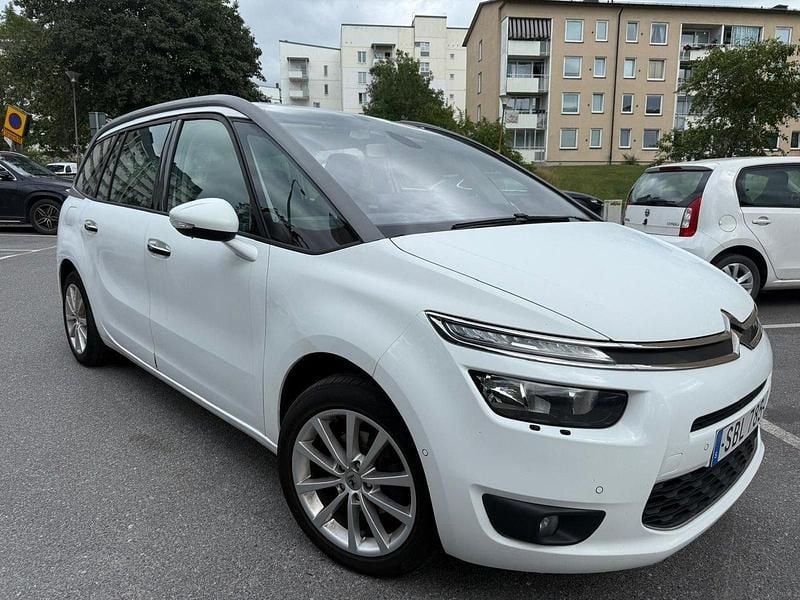 Vit Begagnad 2014 Citroën Grand C4 Picasso Minibuss | 39 000 kr (Lite dyr) - Bild 1/4