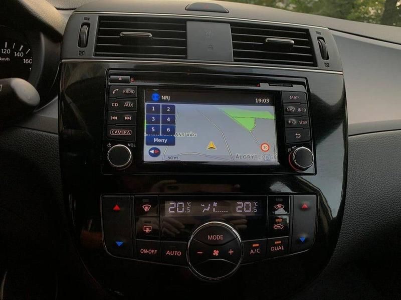 Begagnad Nissan Pulsar 116 HK (85 kW) 2016 Silver Halvkombi