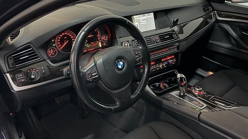 Begagnad BMW 520 184 HK (135 kW) 2010 Blå Sedan