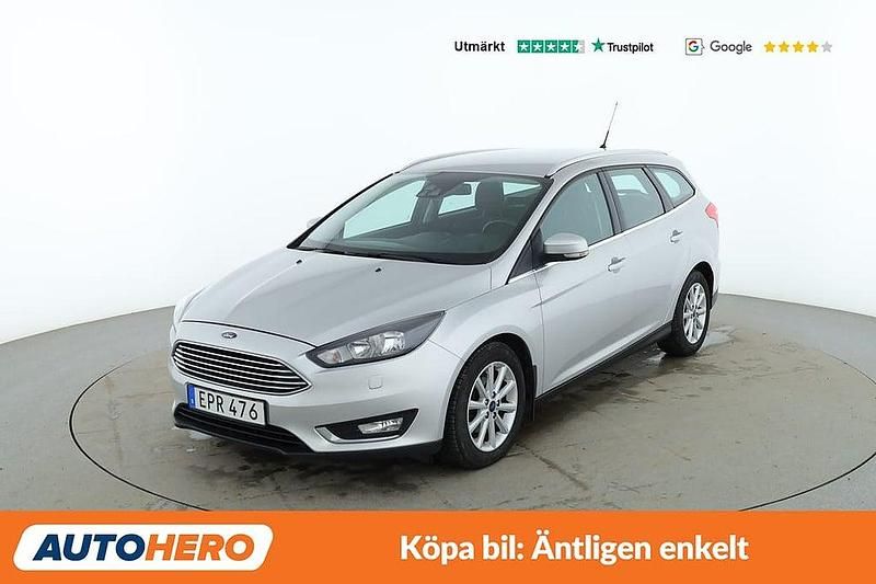 Grå Begagnad 2015 Ford Focus Titanium Kombi | 92 000 kr (Lite dyr) - Bild 1/4