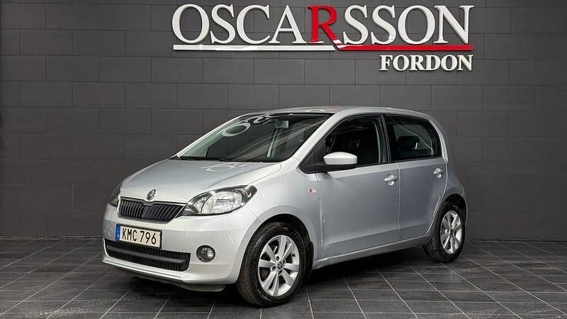 Begagnad Skoda Citigo 61 HK (44 kW) 2014 Silver Halvkombi