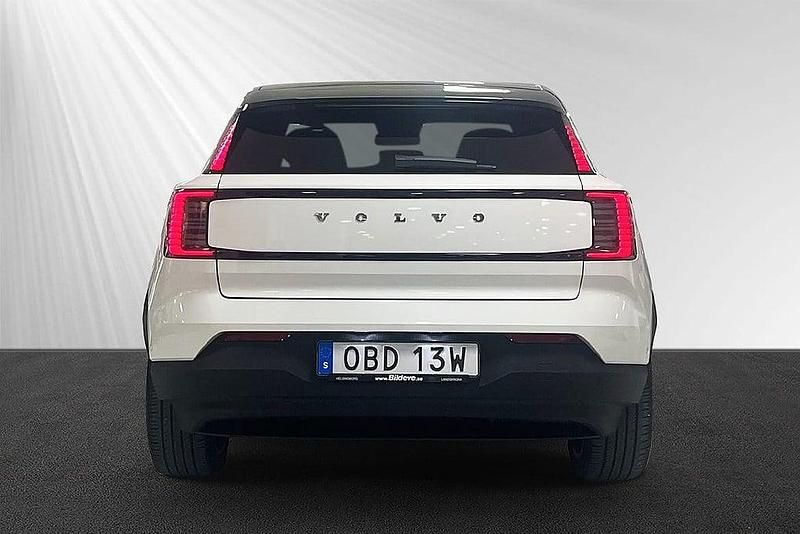 Vit Begagnad 2024 Volvo EX30 Performance SUV | 389 900 kr (Marknadspris) - Bild 1/1