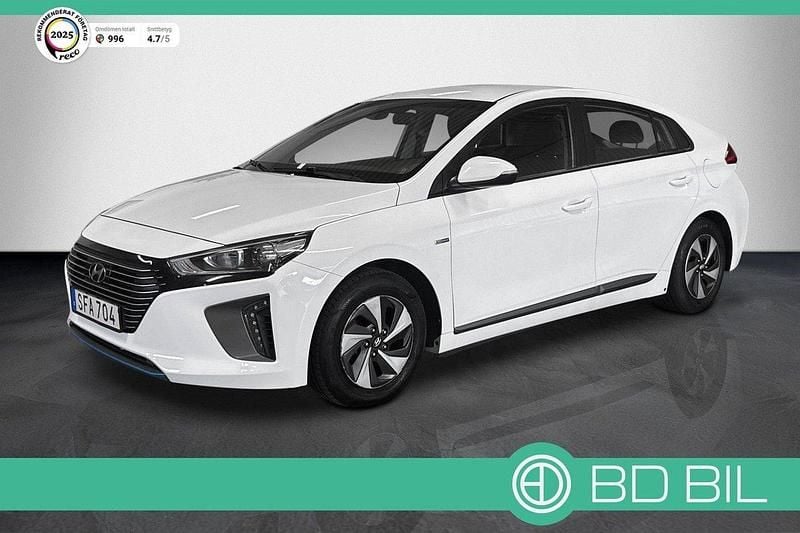 Vit Begagnad 2016 Hyundai Ioniq Comfort Sedan | 129 900 kr (Marknadspris) - Bild 1/3
